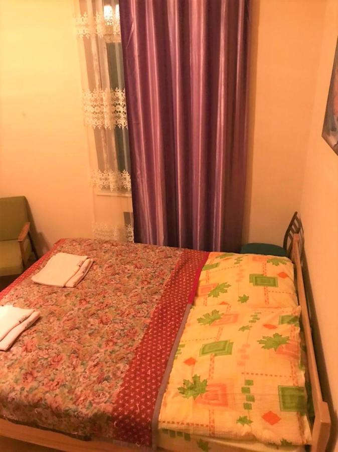 Ambrosador Guest House Ambrolauri Ngoại thất bức ảnh