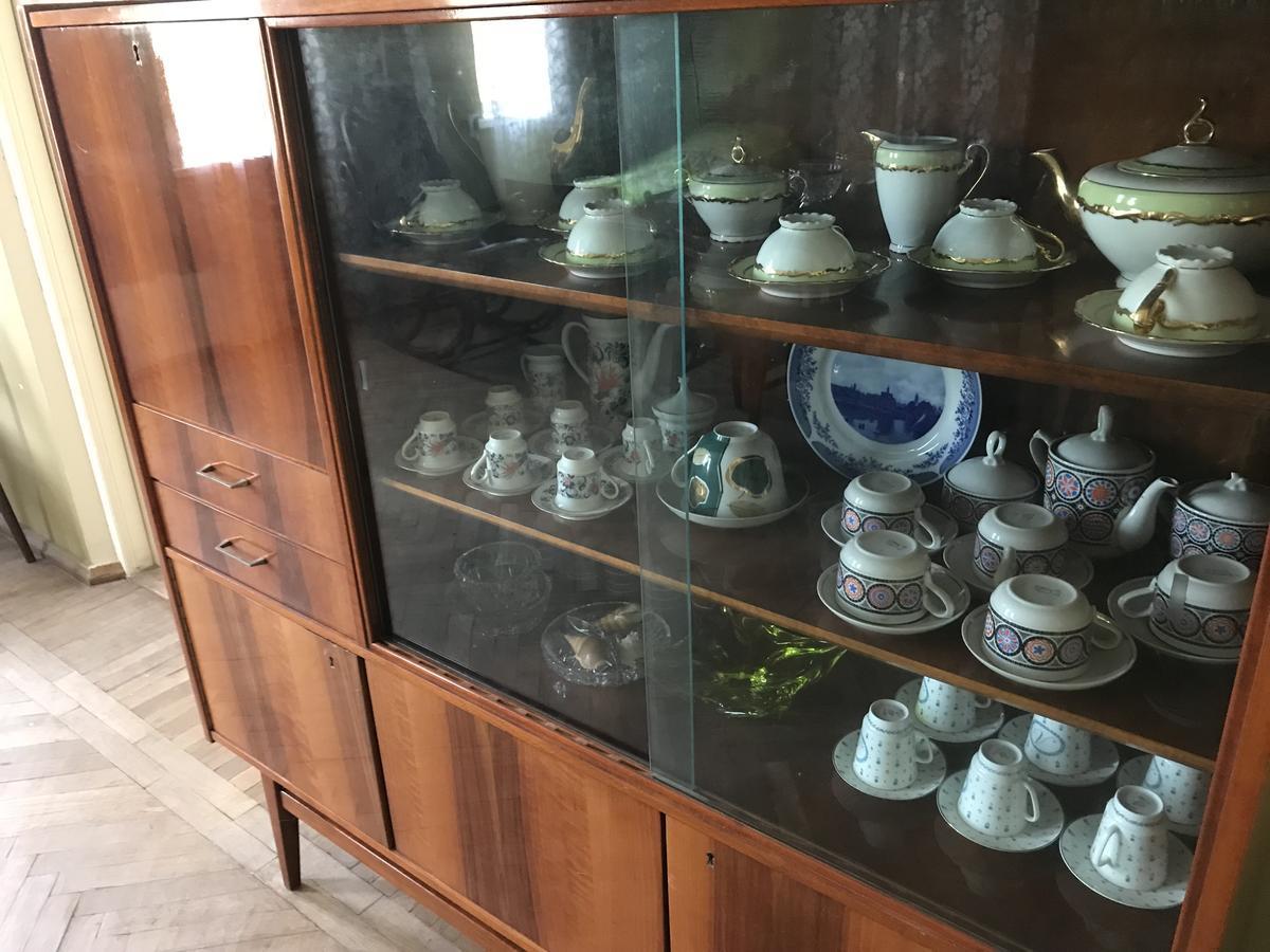 Ambrosador Guest House Ambrolauri Ngoại thất bức ảnh