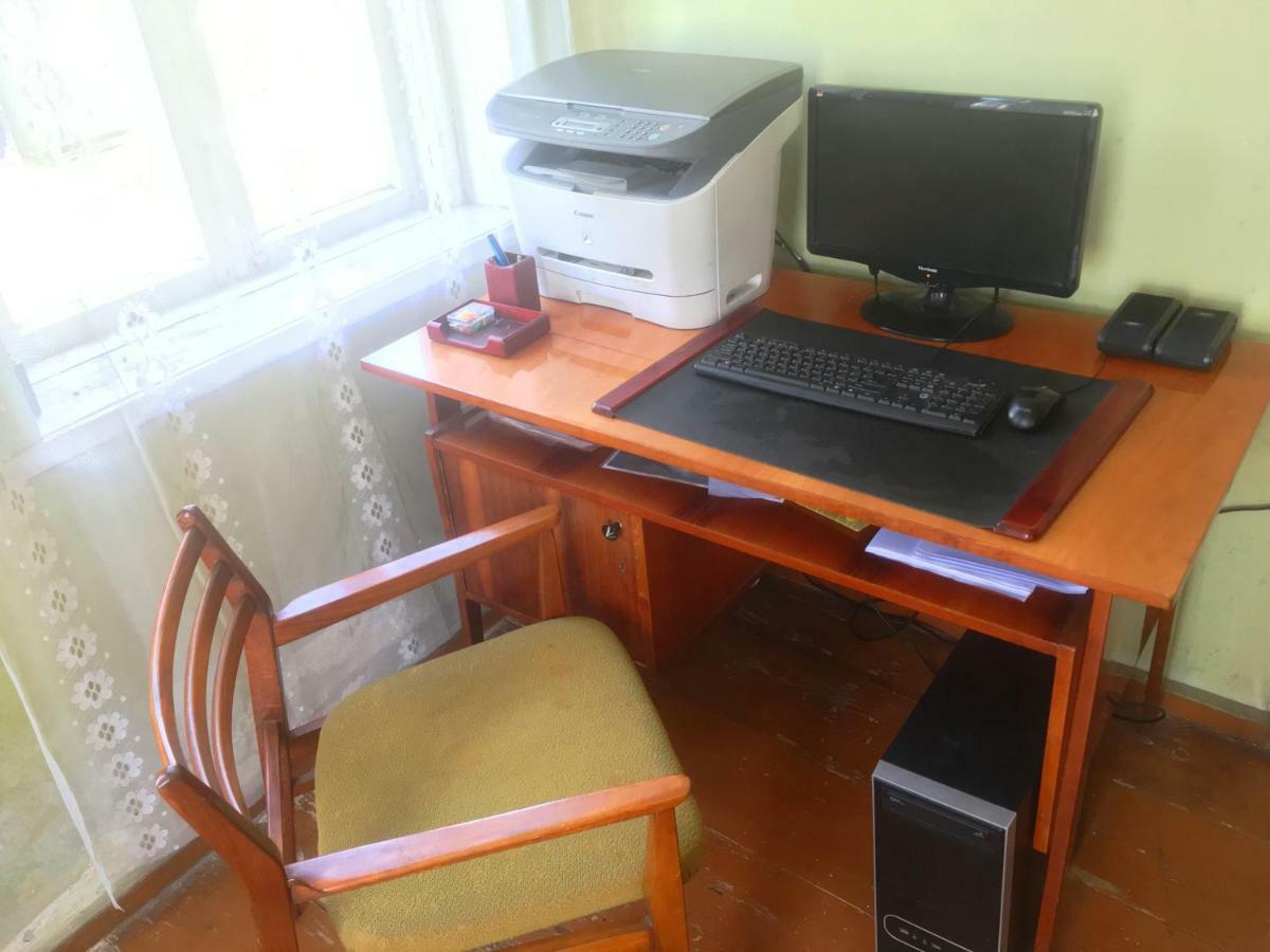 Ambrosador Guest House Ambrolauri Ngoại thất bức ảnh